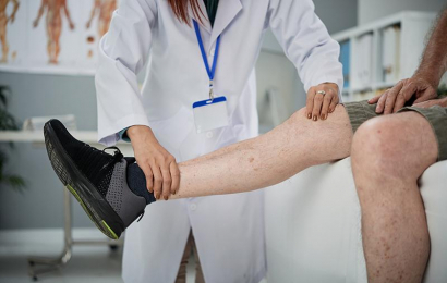 O que faz um médico reumatologista?