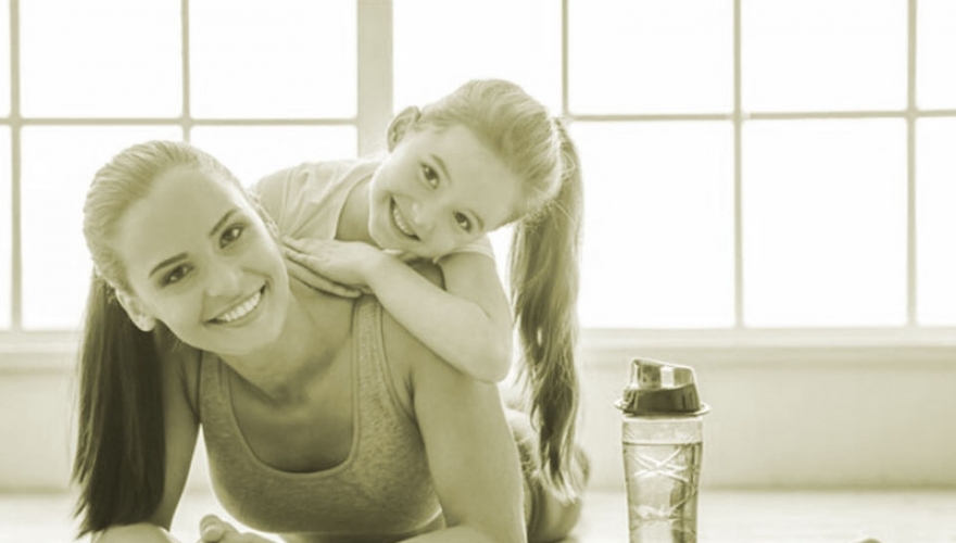 Sem tempo para academia? Aprenda 4 Exercícios para praticar em casa